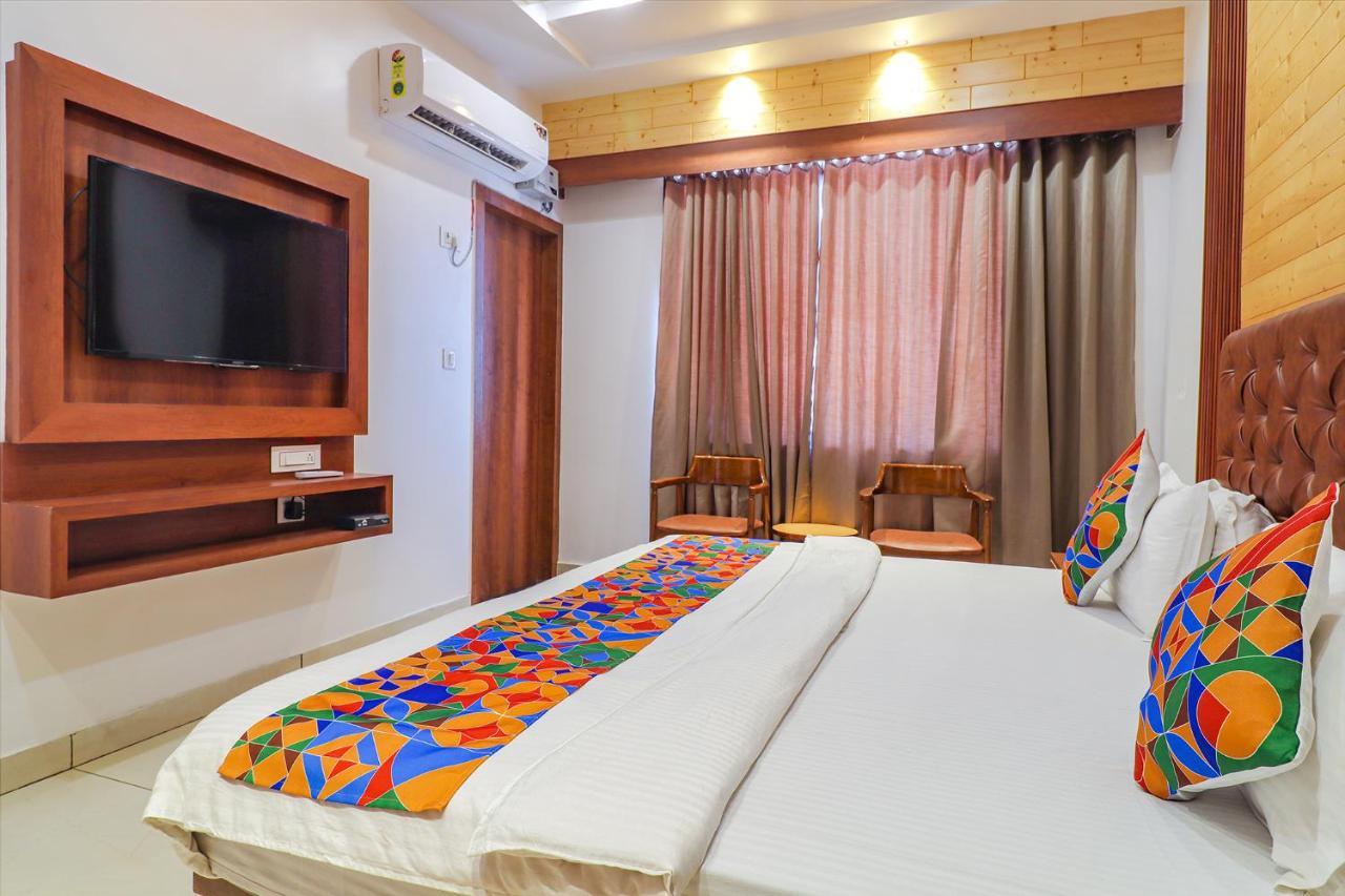 Fabhotel Grand Arya Patna  Extérieur photo